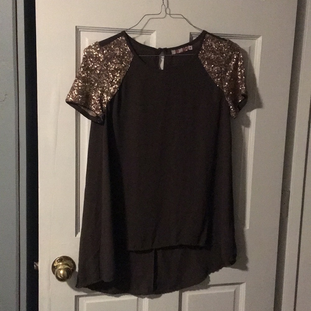 Cute sequin blouse